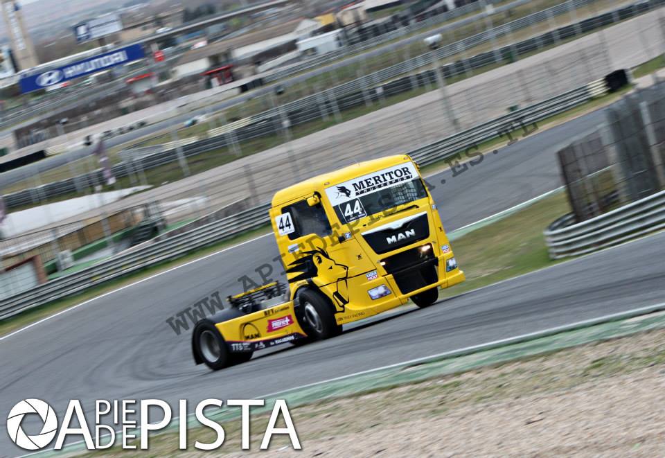 1619481_534172736700565_2035274971_n