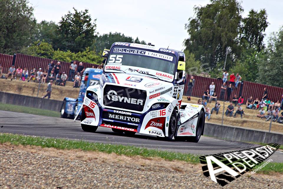 13445558_964171837033984_3452384953422397668_n