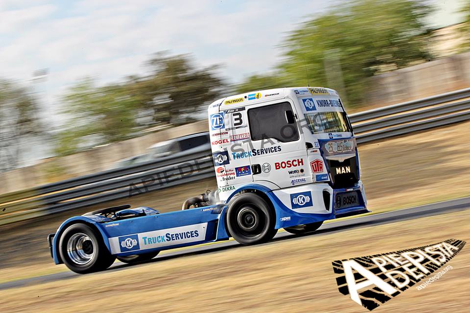 14729264_1054970204620813_1774291306504314108_n1