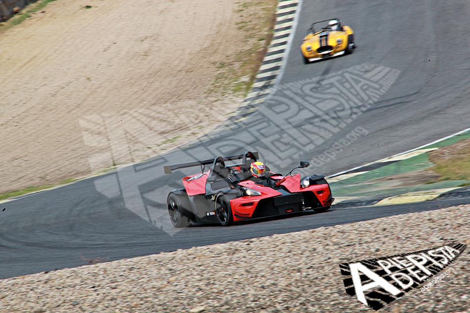 33635770_1653419928109168_1532291000880332800_n