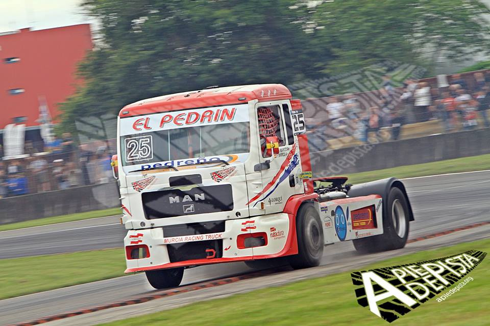 35560596_1680059912111836_3213840533432565760_n